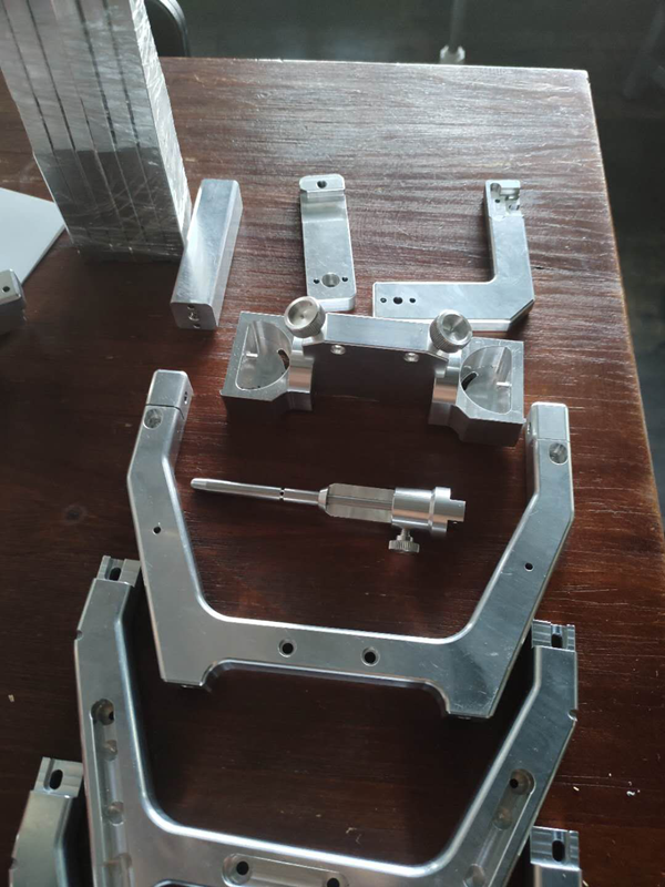 可换片式全可调颌架